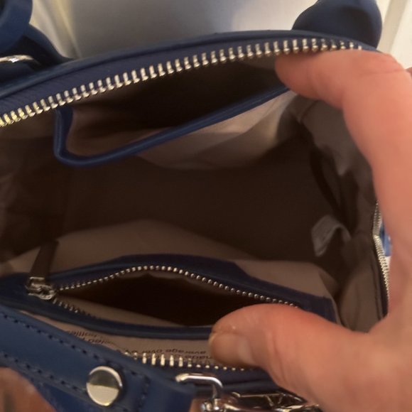 GESSI MINI VEGAN SATCHEL - APPLESKIN™ - Picture 4 of 5